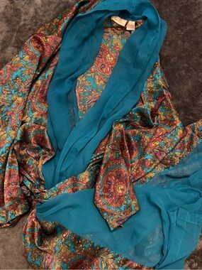 Victoria's Secret Teal & Multicolor Paisley Satin Robe